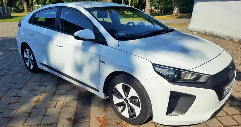 śląskie Hyundai IONIQ cena 75900 przebieg: 40000, rok produkcji 2018 z Ostrów Mazowiecka